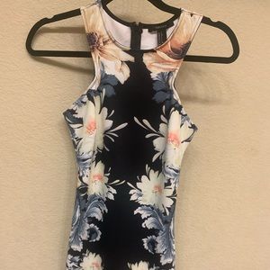 **New** worn ONCE for wedding. Floral dress! 👗